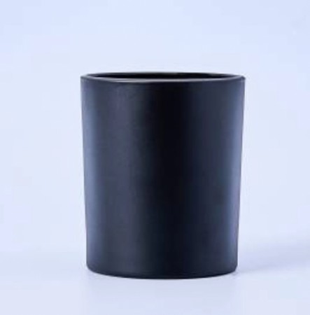 Svarte glass med gullokk